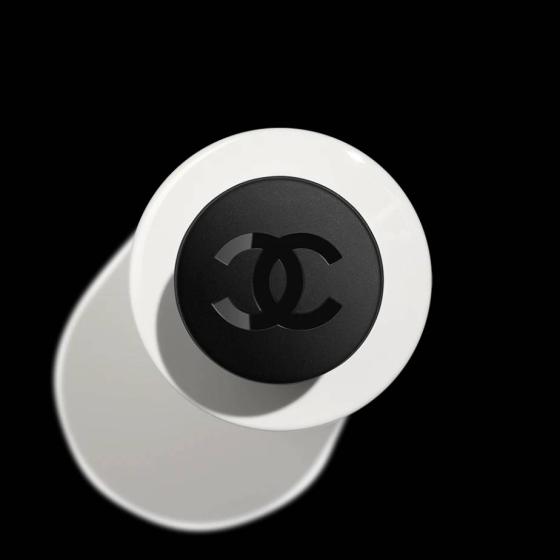 N°1 DE CHANEL POWDER-TO-FOAM CLEANSER