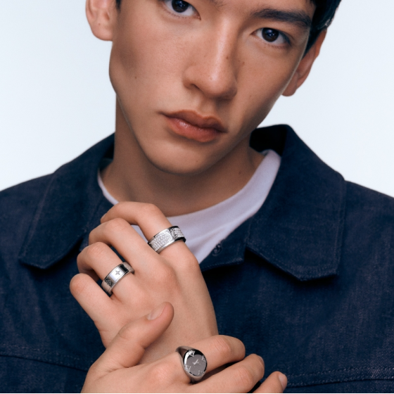 Les Gastons Vuitton Large ring, white gold and diamonds