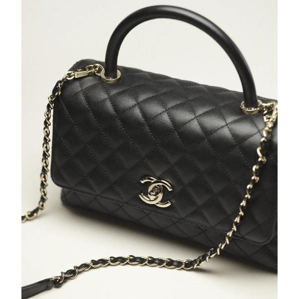 Large flap bag with handles